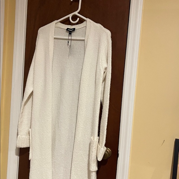 Express Women's Cream Cardigan - Picture 3 of 4